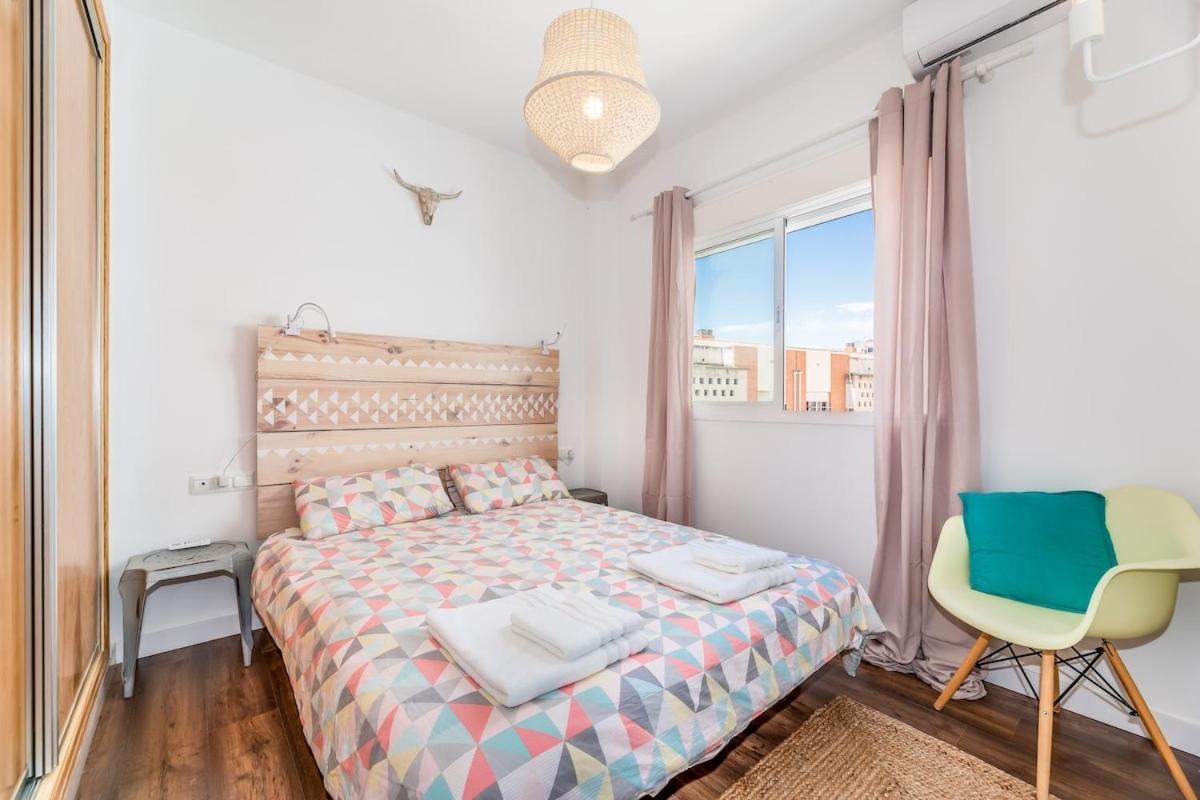 C29 - Trendy Central Apartment With Small Parking And Terrace Málaga Extérieur photo
